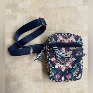 Harry Potter Vera Bradley Home to Hogwarts Belt Bag Quilted Lined RFID